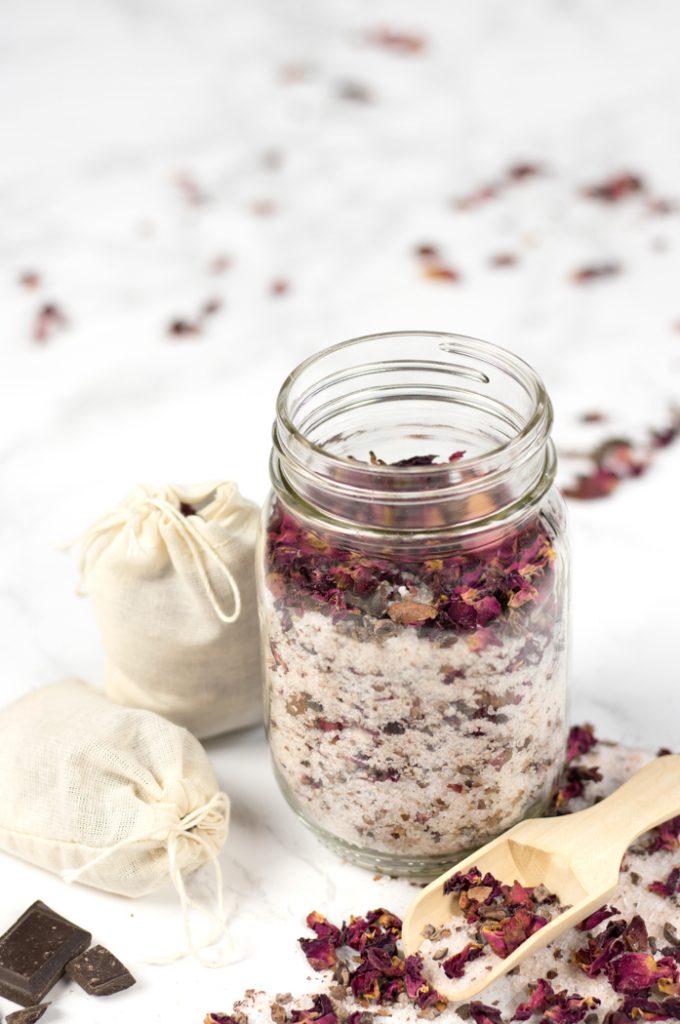 DIY bath tea with rose petals and essential oils